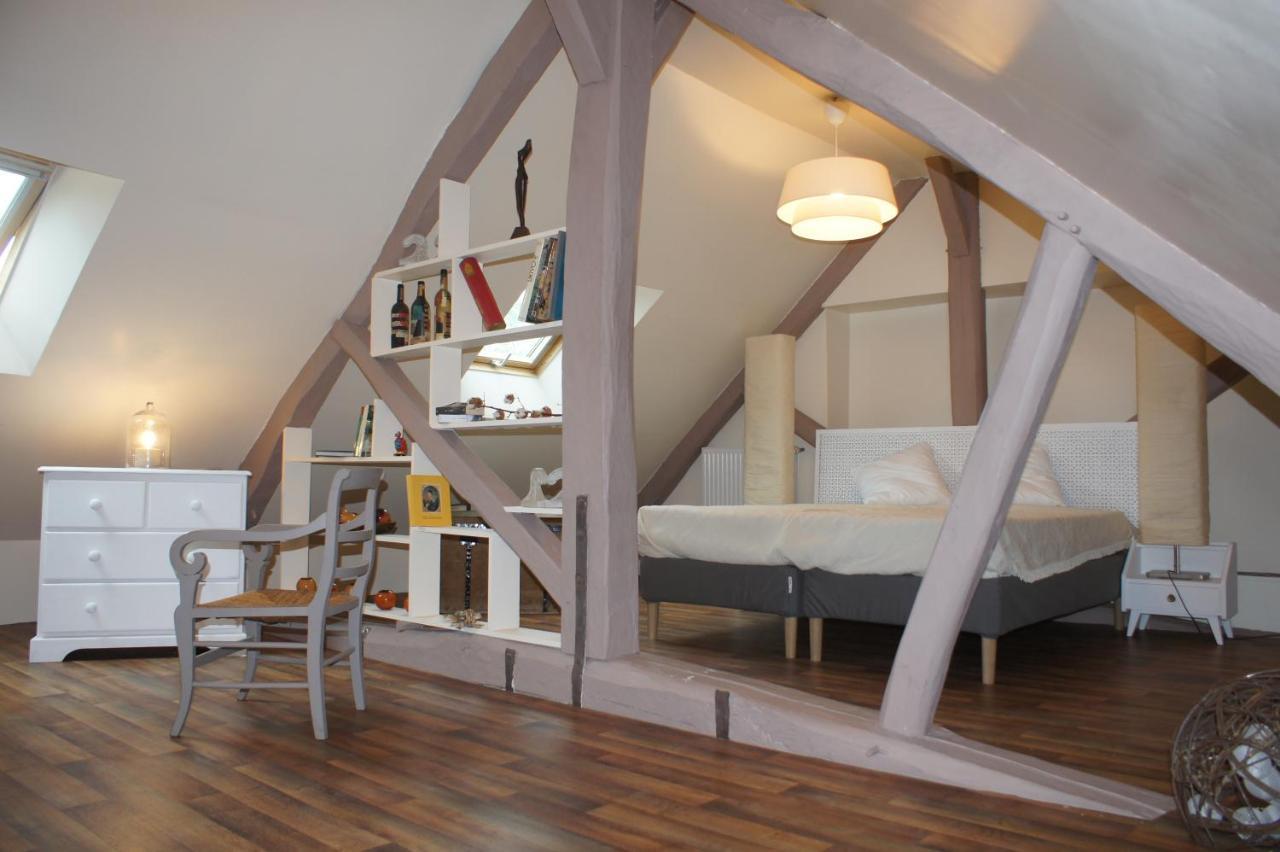 Le Moulin 1826 Bed & Breakfast Houdan Exterior photo