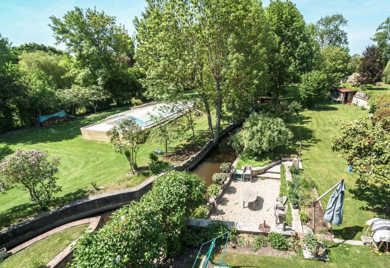 Le Moulin 1826 Bed & Breakfast Houdan Exterior photo